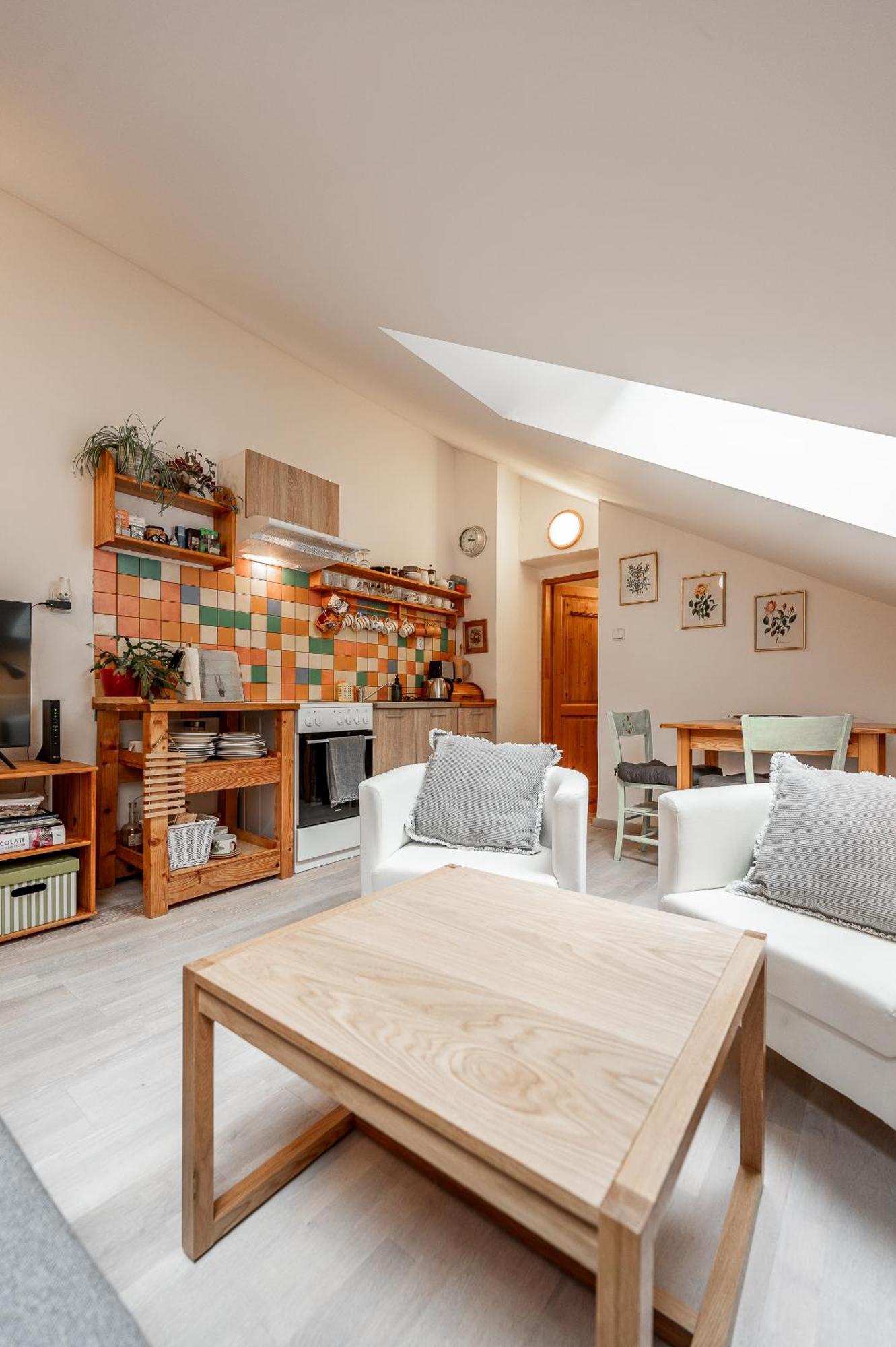 2 Room Flat Hlavna Kosice With Parking Ngoại thất bức ảnh